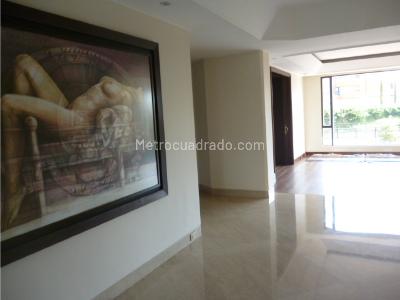 Apartamento en venta en Santa Barbara Alta, Bogotá · foto 2 de 20