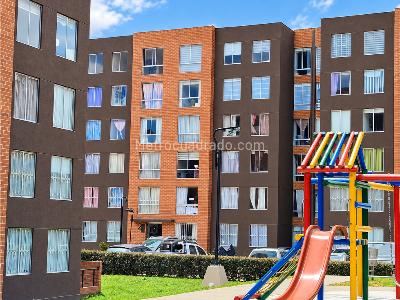 Apartamento en venta en Castilla, Bogotá · foto 13 de 15