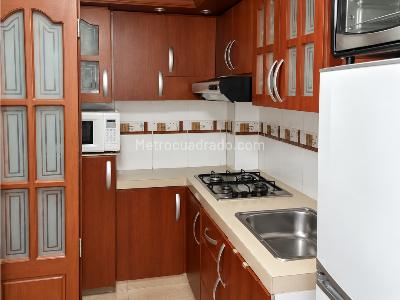 Apartamento en venta en Castilla, Bogotá · foto 3 de 15