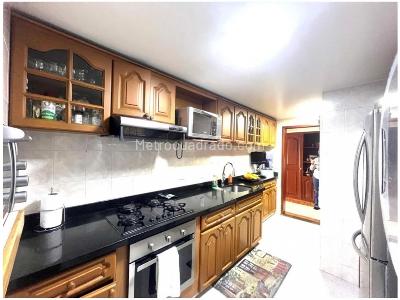 Apartamento de 3 alcobas en venta en Santa Barbara, Bogotá, 107 m² · foto 14 de 20