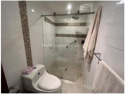 Apartamento de 3 alcobas en venta en Santa Barbara, Bogotá, 107 m² · foto 17 de 20