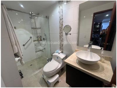 Apartamento de 3 alcobas en venta en Santa Barbara, Bogotá, 107 m² · foto 20 de 20