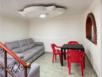 Casa de 5 alcobas en venta en Jazmin, Bogotá, 200 m² · foto 14 de 20