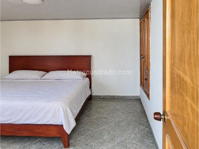 Casa de 5 alcobas en venta en Jazmin, Bogotá, 200 m² · foto 9 de 20