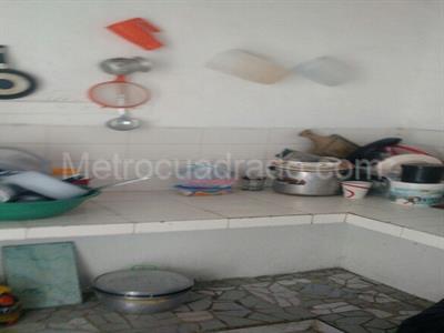 Casa de 5 alcobas en venta en Comuneros, Bucaramanga, 300 m² · foto 12 de 15