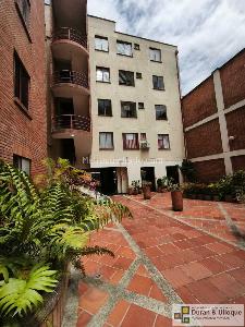 Apartamento de 2 alcobas en venta en Conucos, Bucaramanga, 93 m² · foto 2 de 20
