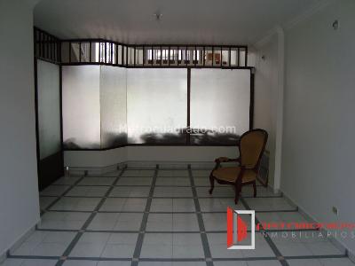 Casa de 4 alcobas en venta en Villavicencio, Villavicencio, 354 m² · foto 3 de 20