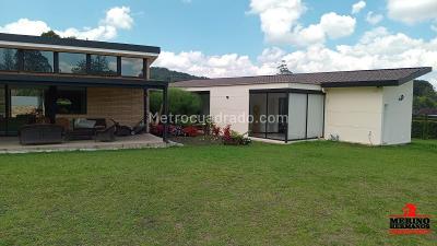 Casa de 4 alcobas en venta en Corredor San Antonio La Ceja, Rionegro, 487 m² · foto 9 de 19