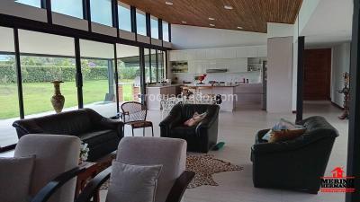 Casa de 4 alcobas en venta en Corredor San Antonio La Ceja, Rionegro, 487 m² · foto 13 de 19