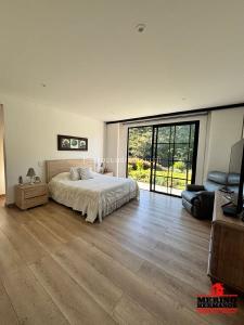 Casa de 3 alcobas en venta en Llanogrande, Rionegro, 279 m² · foto 10 de 20