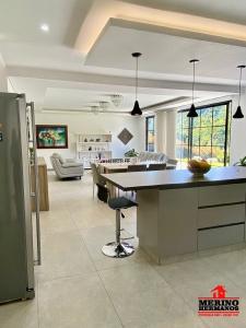 Casa de 3 alcobas en venta en Llanogrande, Rionegro, 279 m² · foto 6 de 20