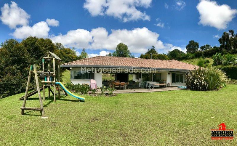 4BR House in Aeropuerto (330 m²) - 4