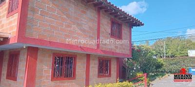 Casa de 5 alcobas en venta en Corredor San Antonio La Ceja, Rionegro, 380 m² · foto 8 de 17
