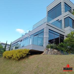 Casa de 4 alcobas en venta en San Antonio De Pereira, Rionegro, 660 m² · foto 6 de 20