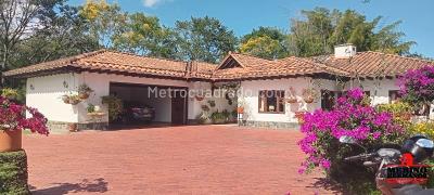Casa de 4 alcobas en venta en Llanogrande, Rionegro, 348 m² · foto 2 de 20