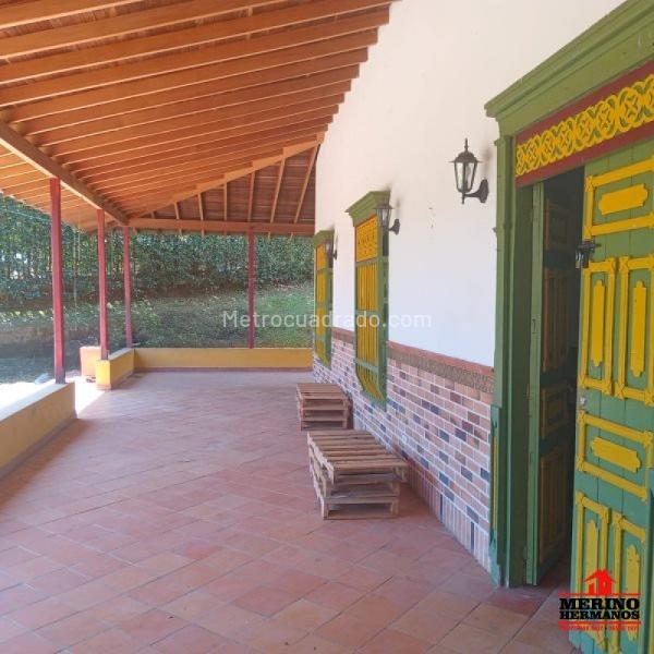 3BR House in Vereda La Mosquita (240 m²) - 4