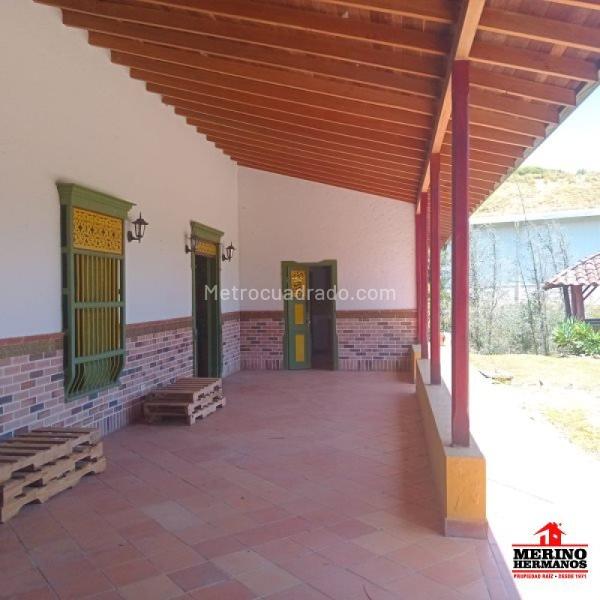 3BR House in Vereda La Mosquita (240 m²) - 5