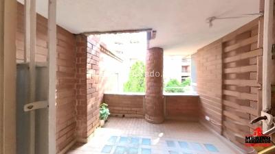 Apartamento en venta en Laureles, Medellín · foto 15 de 20