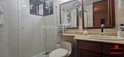 Apartamento de 3 alcobas en venta en La Florida, Medellín, 188 m² · foto 10 de 19