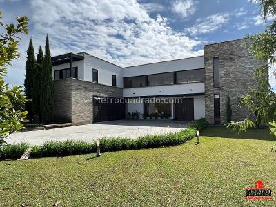 Casa de 5 alcobas en venta en Llanogrande, Rionegro, 600 m² · foto 2 de 20