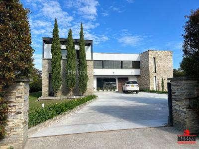 Casa de 5 alcobas en venta en Llanogrande, Rionegro, 600 m² · foto 10 de 20
