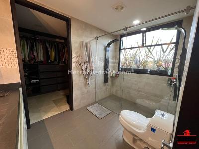 Casa de 5 alcobas en venta en Llanogrande, Rionegro, 600 m² · foto 16 de 20