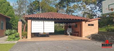 Casa de 4 alcobas en venta en San Antonio De Pereira, Rionegro, 340 m² · foto 11 de 20