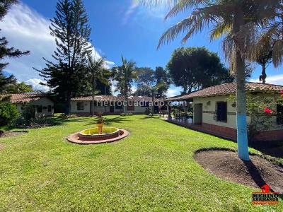 Casa de 4 alcobas en venta en San Antonio De Pereira, Rionegro · foto 2 de 20