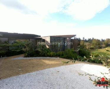 Casa de 3 alcobas en venta en Vereda El Capiro, Rionegro, 280 m² · foto 3 de 20
