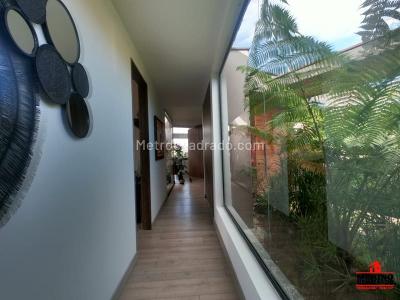 Casa de 3 alcobas en venta en Vereda El Capiro, Rionegro, 280 m² · foto 8 de 20