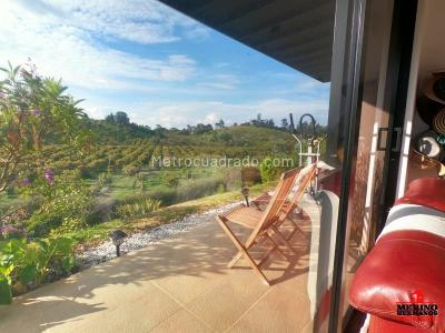 Casa de 3 alcobas en venta en Vereda El Capiro, Rionegro, 280 m² · foto 14 de 20
