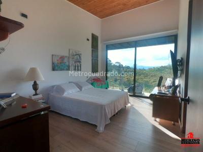 Casa de 3 alcobas en venta en Vereda El Capiro, Rionegro, 280 m² · foto 16 de 20