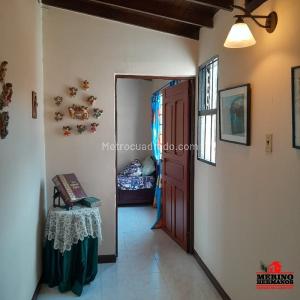 Casa de 3 alcobas en venta en La America, Medellín, 90 m² · foto 10 de 20