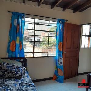 Casa de 3 alcobas en venta en La America, Medellín, 90 m² · foto 19 de 20