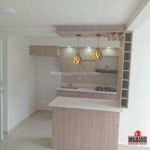 Apartamento de 3 alcobas en venta en El Porvenir, Rionegro, 52 m² · foto 3 de 20