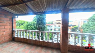 Casa de 4 alcobas en venta en Fatima, Medellín, 260 m² · foto 13 de 20