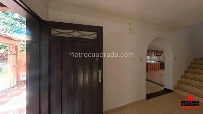 Casa de 4 alcobas en venta en Fatima, Medellín, 260 m² · foto 2 de 20