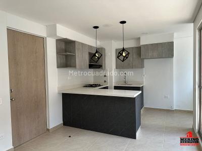 Apartamento de 2 alcobas en venta en Urbano, Rionegro, 58 m² · foto 2 de 20