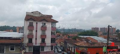 Casa de 4 alcobas en venta en Urbano, Rionegro, 250 m² · foto 3 de 20