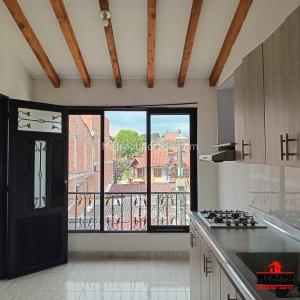 Apartamento de 3 alcobas en venta en Urbano, Rionegro, 90 m² · foto 2 de 18
