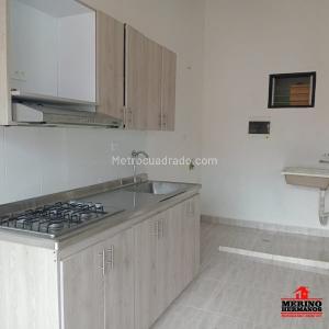 Apartamento de 3 alcobas en venta en Urbano, Rionegro, 90 m² · foto 4 de 18