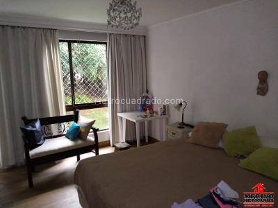 Apartamento de 4 alcobas en venta en El Poblado, Medellín, 262 m² · foto 7 de 20
