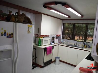 Apartamento de 4 alcobas en venta en El Poblado, Medellín, 262 m² · foto 11 de 20