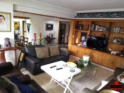 Apartamento de 4 alcobas en venta en El Poblado, Medellín, 262 m² · foto 16 de 20