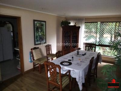 Apartamento de 4 alcobas en venta en El Poblado, Medellín, 262 m² · foto 18 de 20