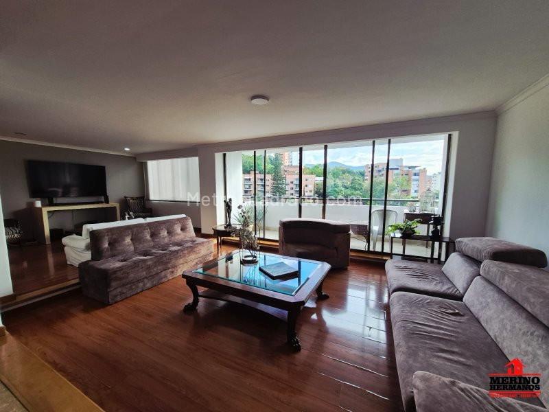 4BR Apartment in El Poblado (212 m²)