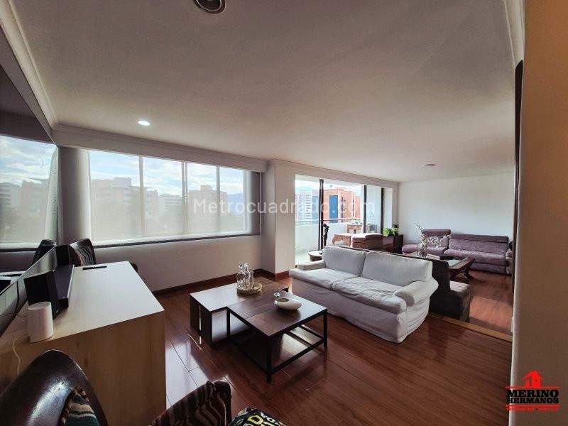 4BR Apartment in El Poblado (212 m²) - 2