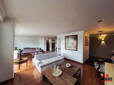 Apartamento de 4 alcobas en arriendo en El Poblado, Medellín, 212 m² · foto 4 de 20