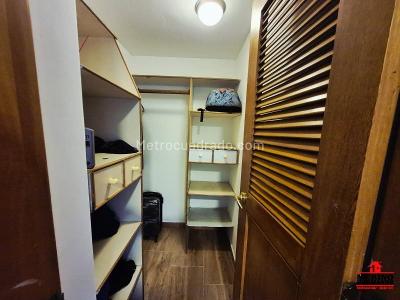Apartamento de 4 alcobas en arriendo en El Poblado, Medellín, 212 m² · foto 17 de 20