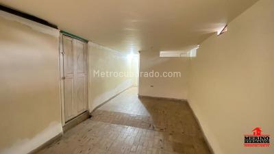 Casa de 5 alcobas en arriendo en Buenos Aires, Medellín, 487 m² · foto 10 de 20